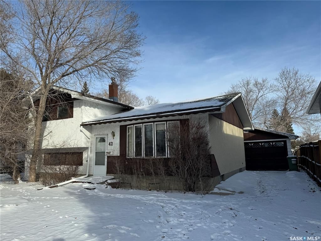 New property listed in Uplands, Regina